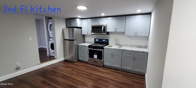 Building Photo - 69 2nd St