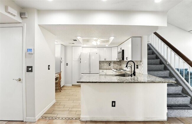 Building Photo - 149 Northshore Cir