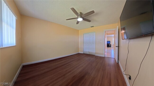 Building Photo - 10 Dawn Flower Cir