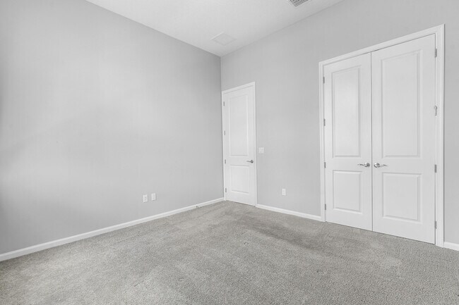 Building Photo - 16474 Helix Ct