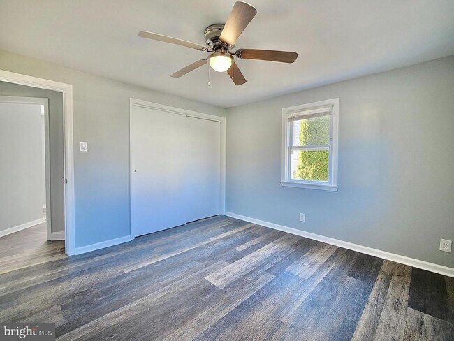 Building Photo - 40 Neeld Ln