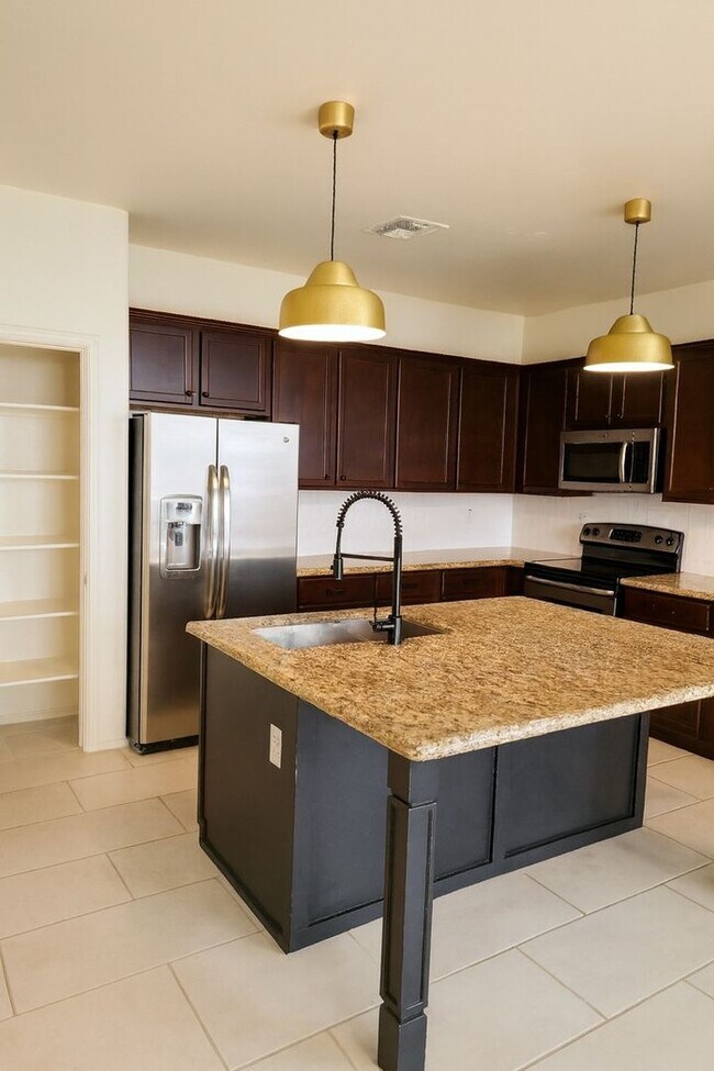 Building Photo - Charming 3BR House in Buckeye