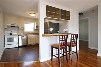 Building Photo - 36 Essex St