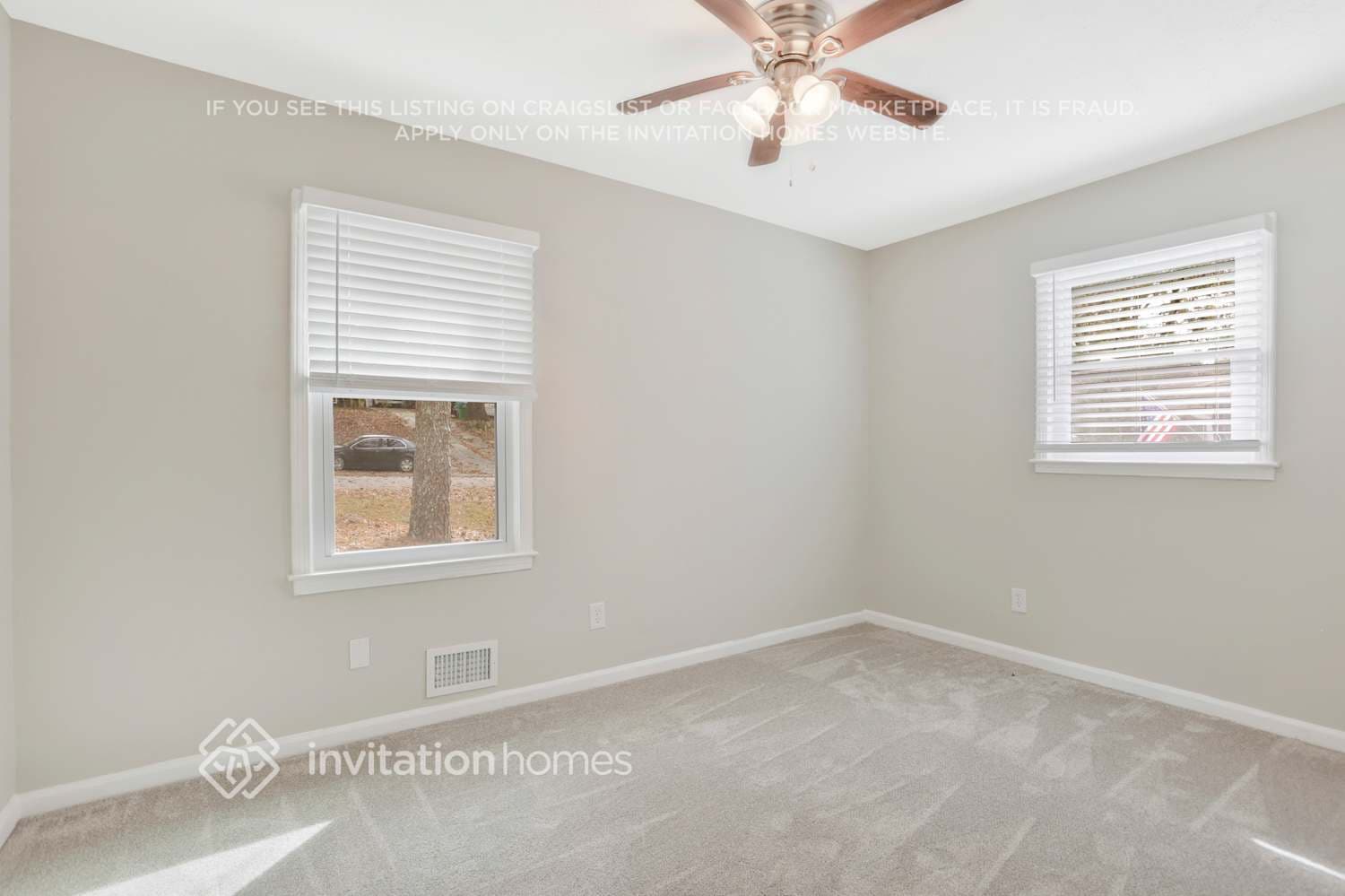 Building Photo - 2155 Venesa Cir