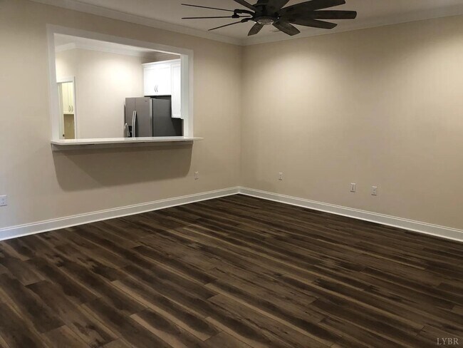 Building Photo - 175 Villa Oak Cir