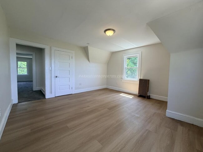 Building Photo - 919 Clay Ave