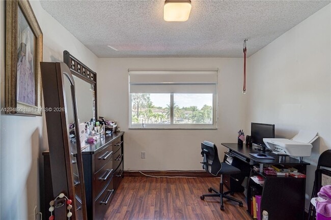 Building Photo - 8535 SW 152nd Ave