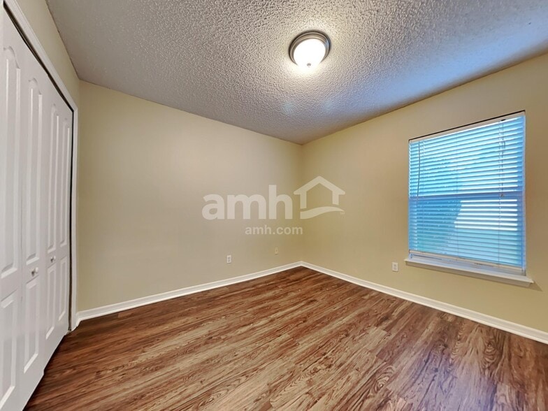 Building Photo - 3311 Highland Mill Ln