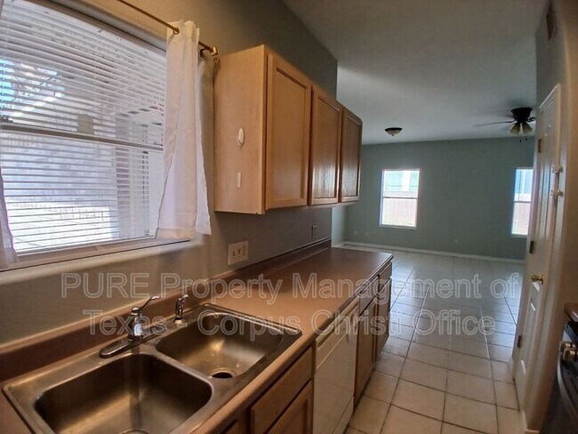 Building Photo - 14006 Fortuna Bay Dr