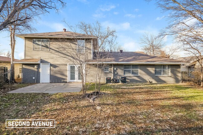 Building Photo - 7608 Deaver Dr