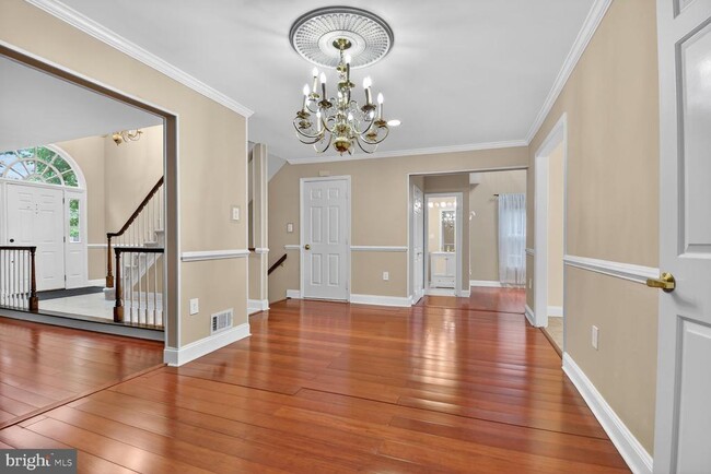 Building Photo - 7435 Crestberry Ln