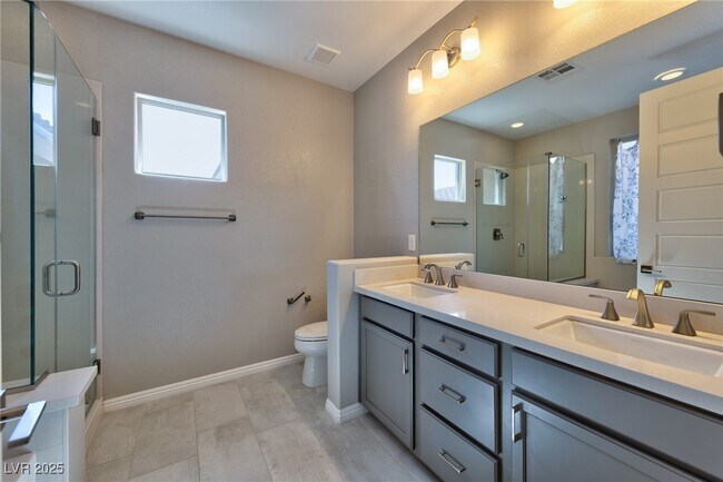 Building Photo - 252 Castellari Dr