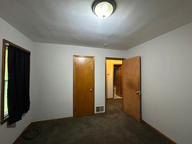 Building Photo - 20501 Wakenden St