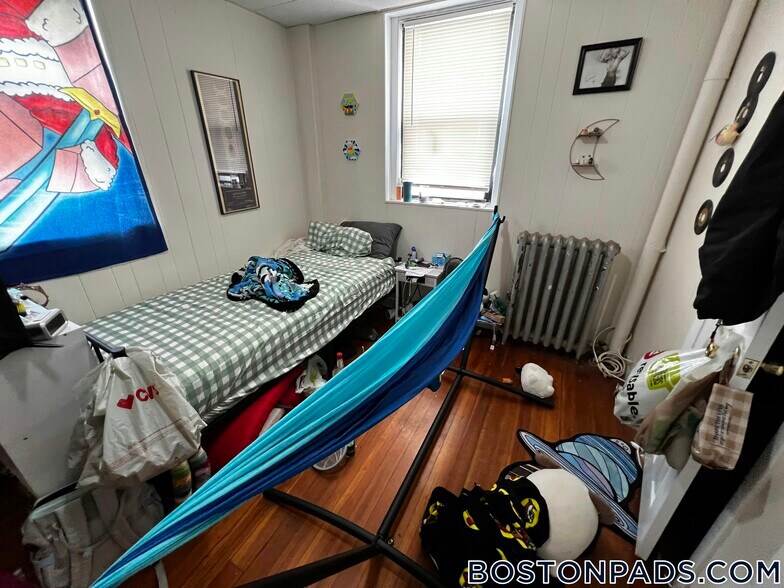 Building Photo - 439 Cambridge St