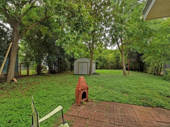 Building Photo - 5504 Joe Sayers Ave