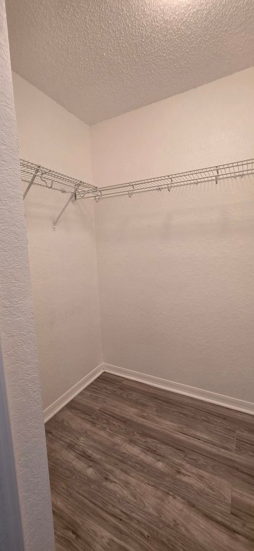 Building Photo - 3 Bedroom, 2 Bath Home with 2-Car Garage – 1,722 Sq Ft