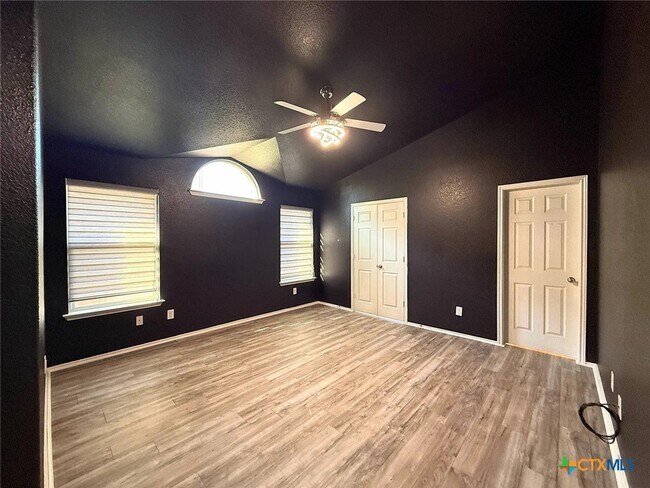 Building Photo - 1416 Starlight Dr