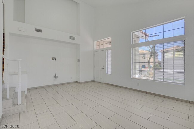 Building Photo - 3557 Sedwick Dr