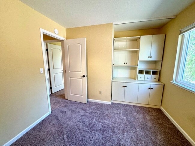 Building Photo - Wonderful 2 story home in Walnut Creek nea...