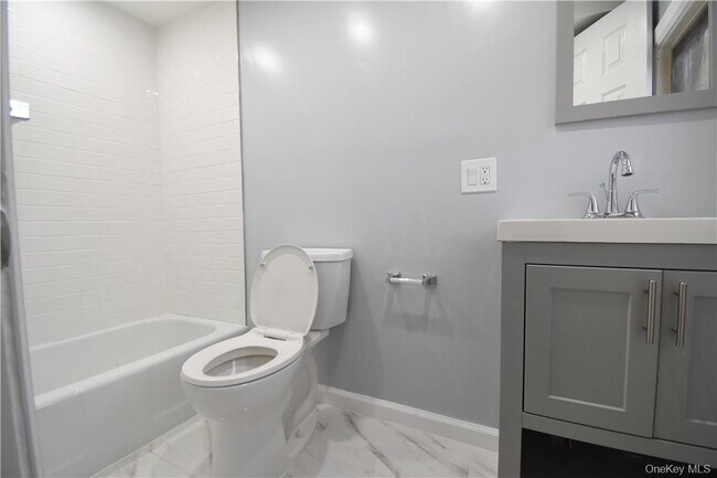 Building Photo - 23 Wawayanda Ave