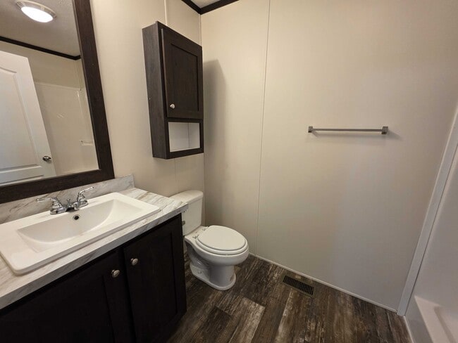 Building Photo - 3727 Birch St