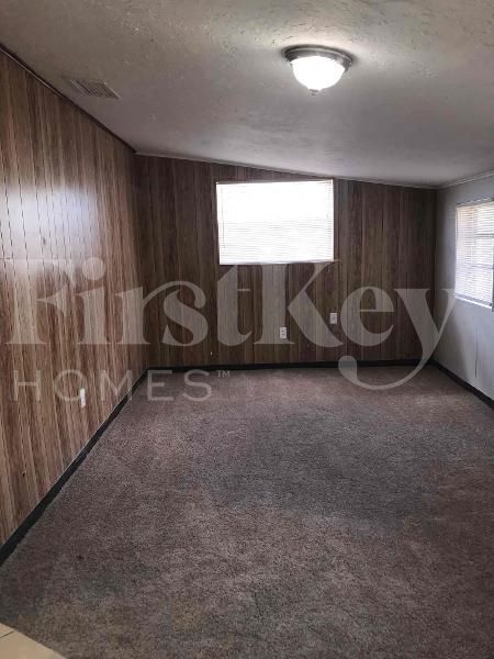 Building Photo - 1211 N 74th Way