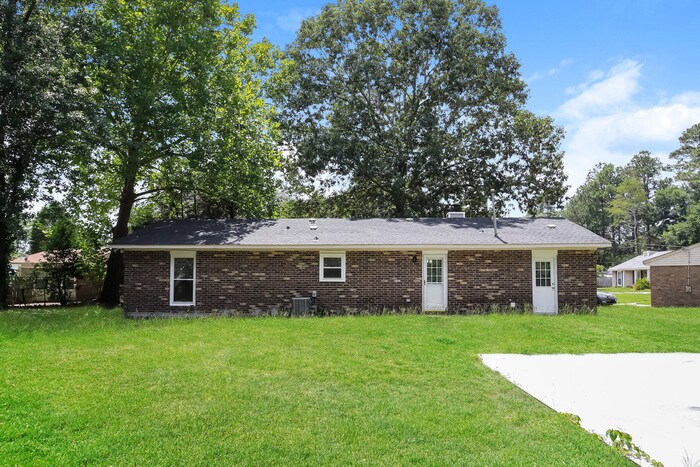 Building Photo - 1861 Engle Ct