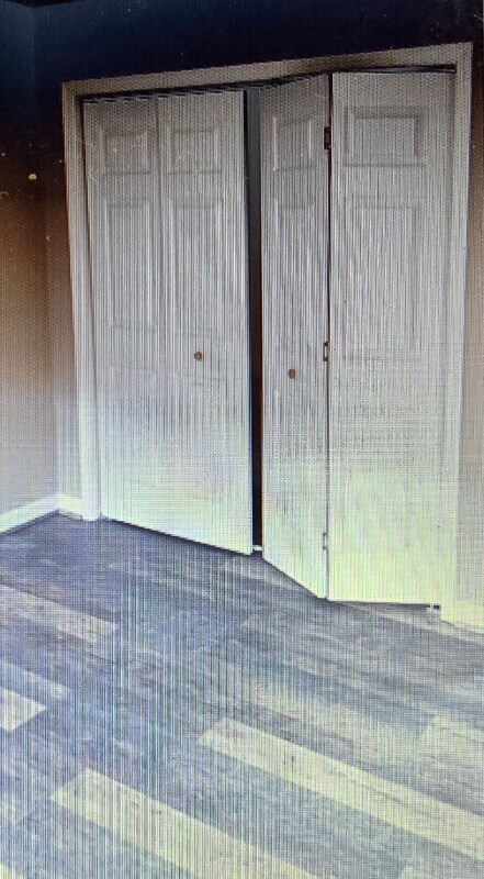 Building Photo - 2102 Kingsbury Rd