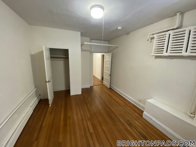 Building Photo - 36 Orkney Rd