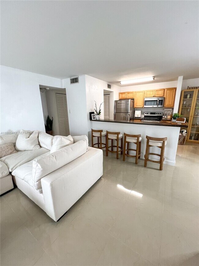 Building Photo - 15821 SW 104th Terrace