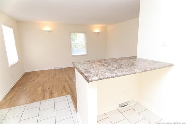 Building Photo - 6114 Deerwood Pl