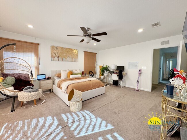 Building Photo - Stunning 4 Bedroom Home in Shiloh Place!