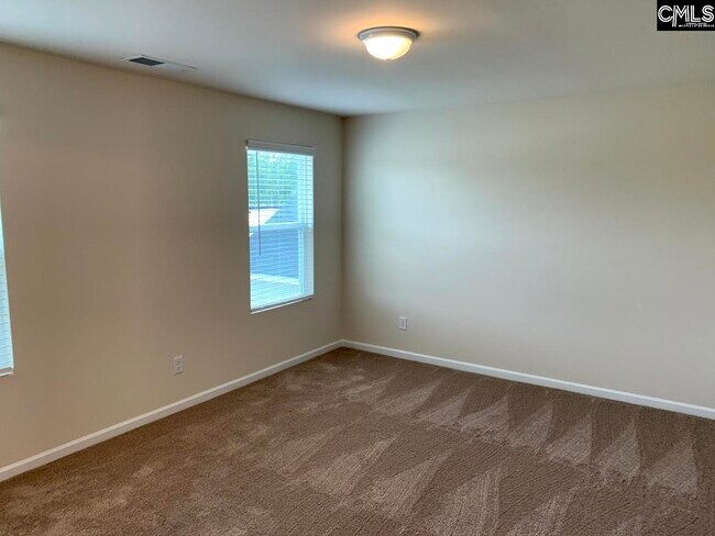 Building Photo - 553 Hatteras Dr
