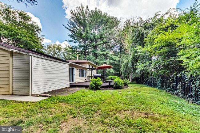Building Photo - 806 Hope Ct