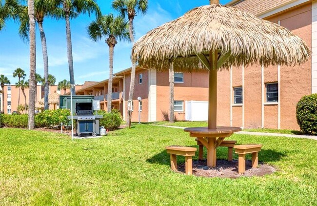 Building Photo - 12760 Indian Rocks Rd