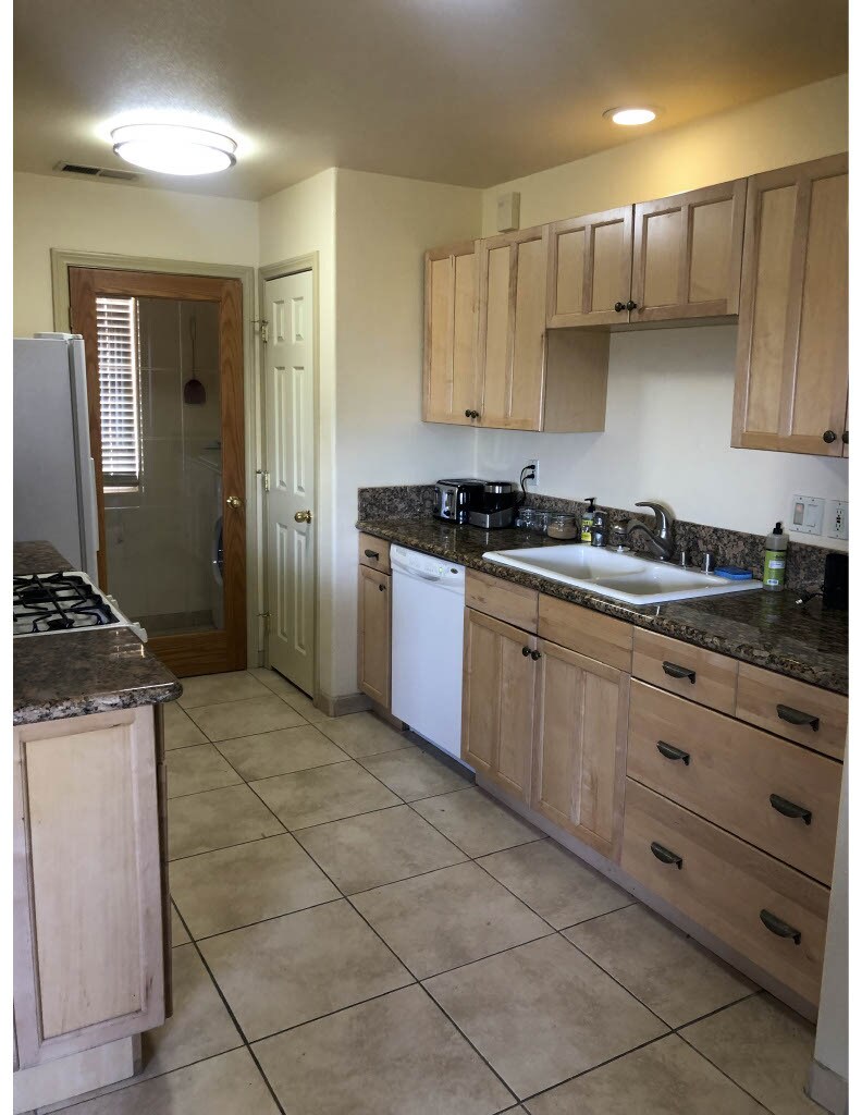 Building Photo - 7685 Utah Trl