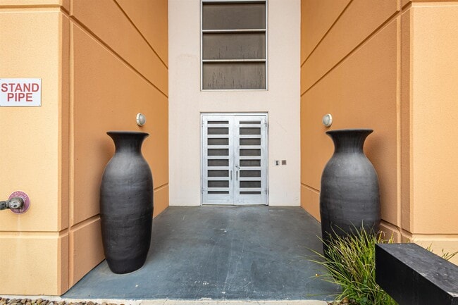 Building Photo - 502 Shiloh Dr