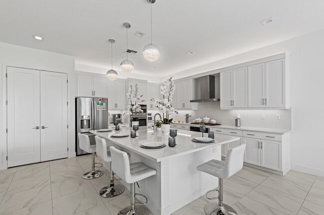 Building Photo - 12884 Wingspan Ct