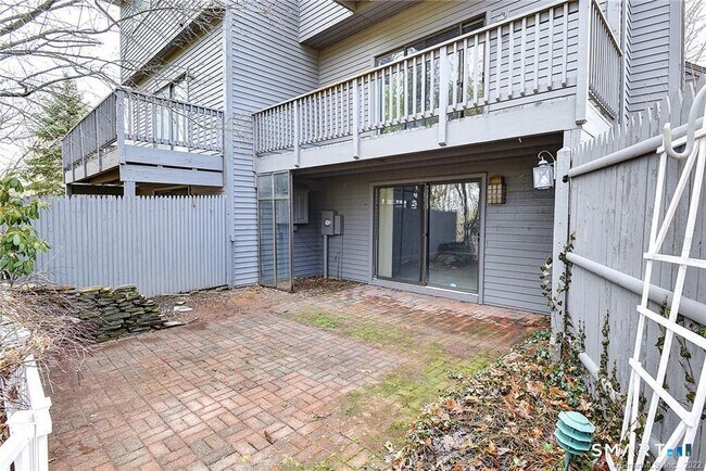 Building Photo - 334 Conestoga Way
