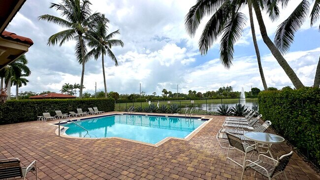 Building Photo - 4702 Cohune Palm Ct