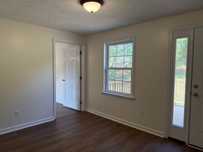 Building Photo - 1414 Muddy Creek Rd