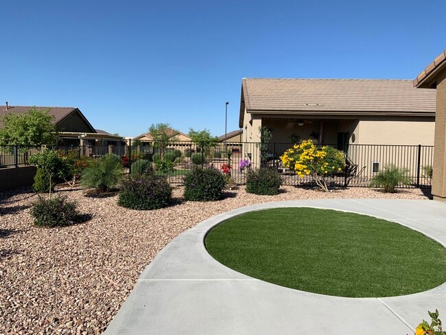 Building Photo - 22407 W Morning Glory St