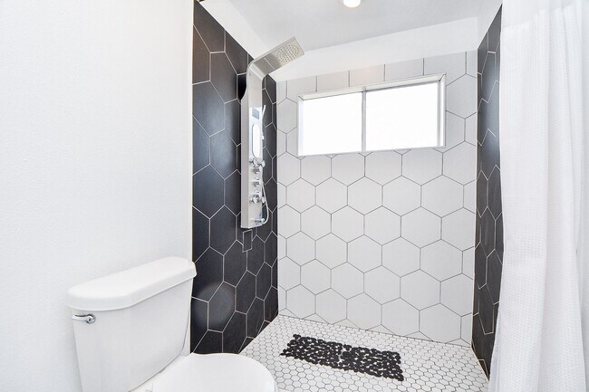 Building Photo - 2626 Bering Dr