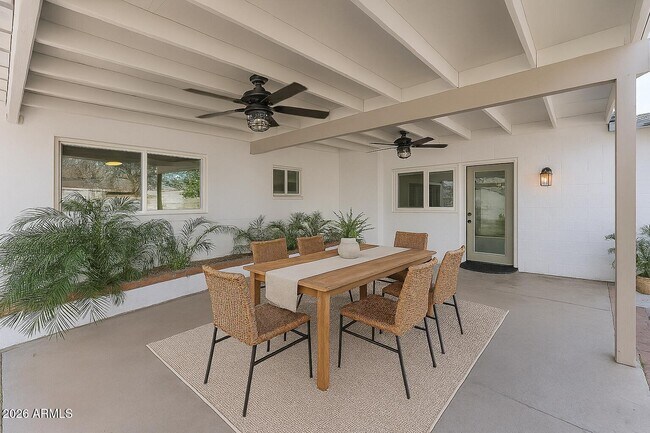 Building Photo - 424 E Fillmore St