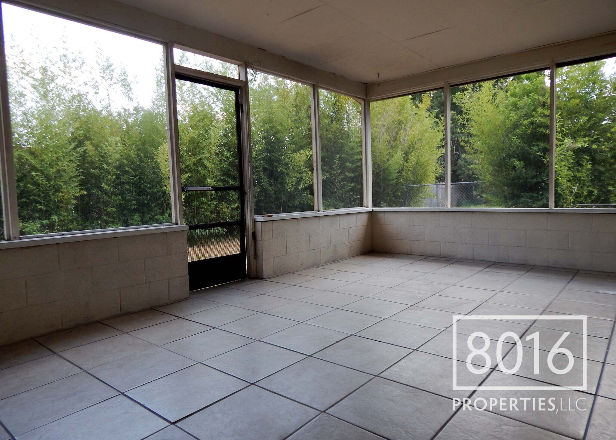 Building Photo - 4755 White Willow Ln