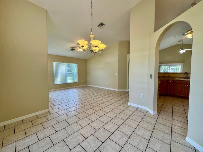 Building Photo - 3/2 Mount Dora Home with NO HOA!