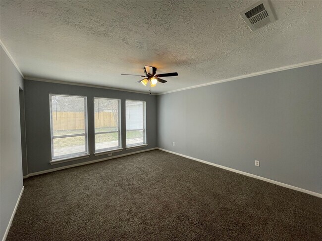 Building Photo - 7918 Midland Forest Dr