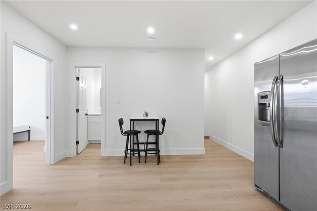 Building Photo - 6865 Coley Ave