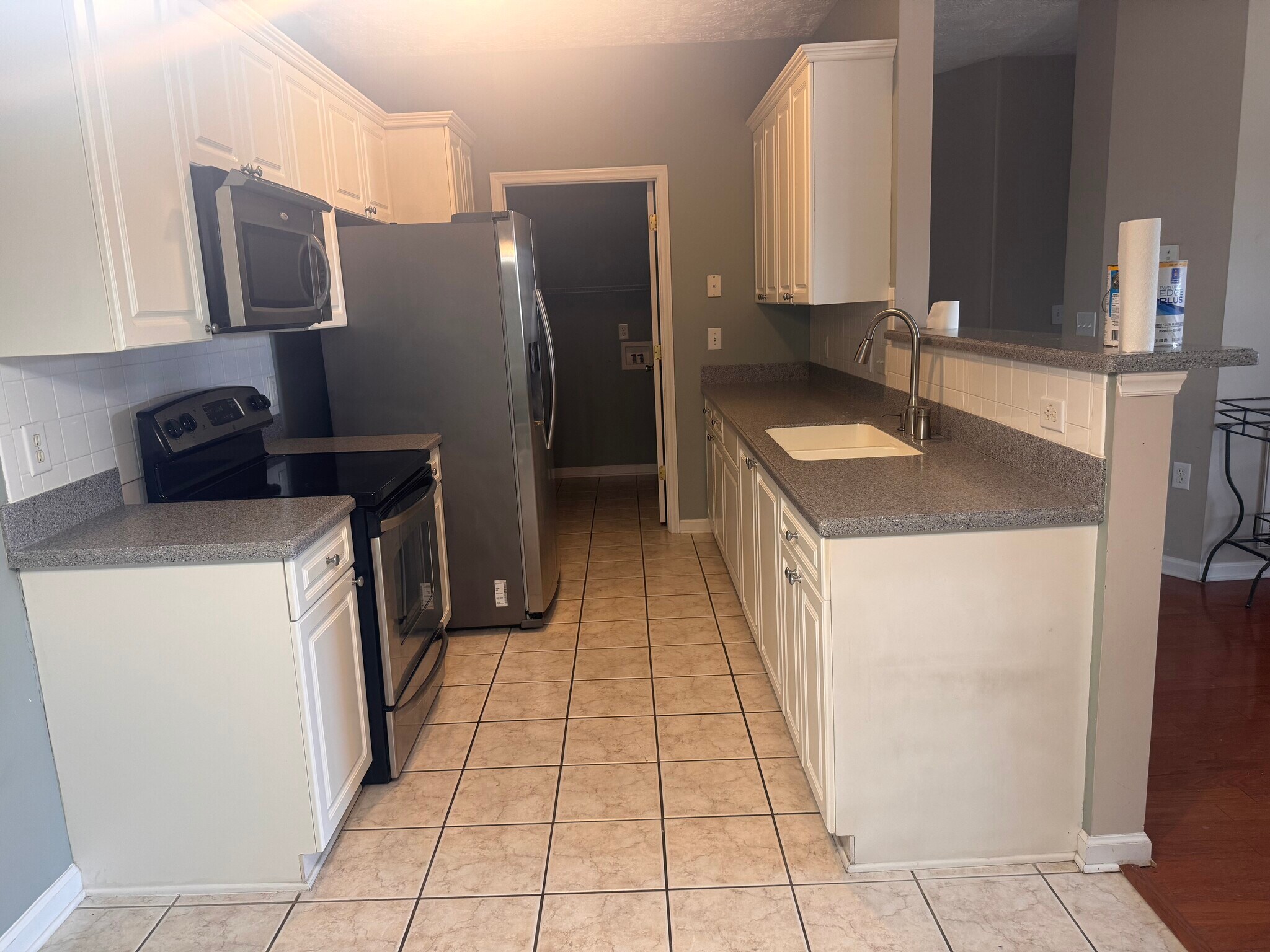 Building Photo - 4030 Bardstown Ct
