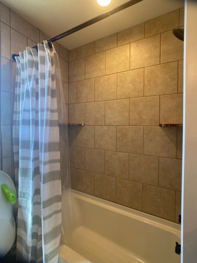 Building Photo - 1401 Limestone Way